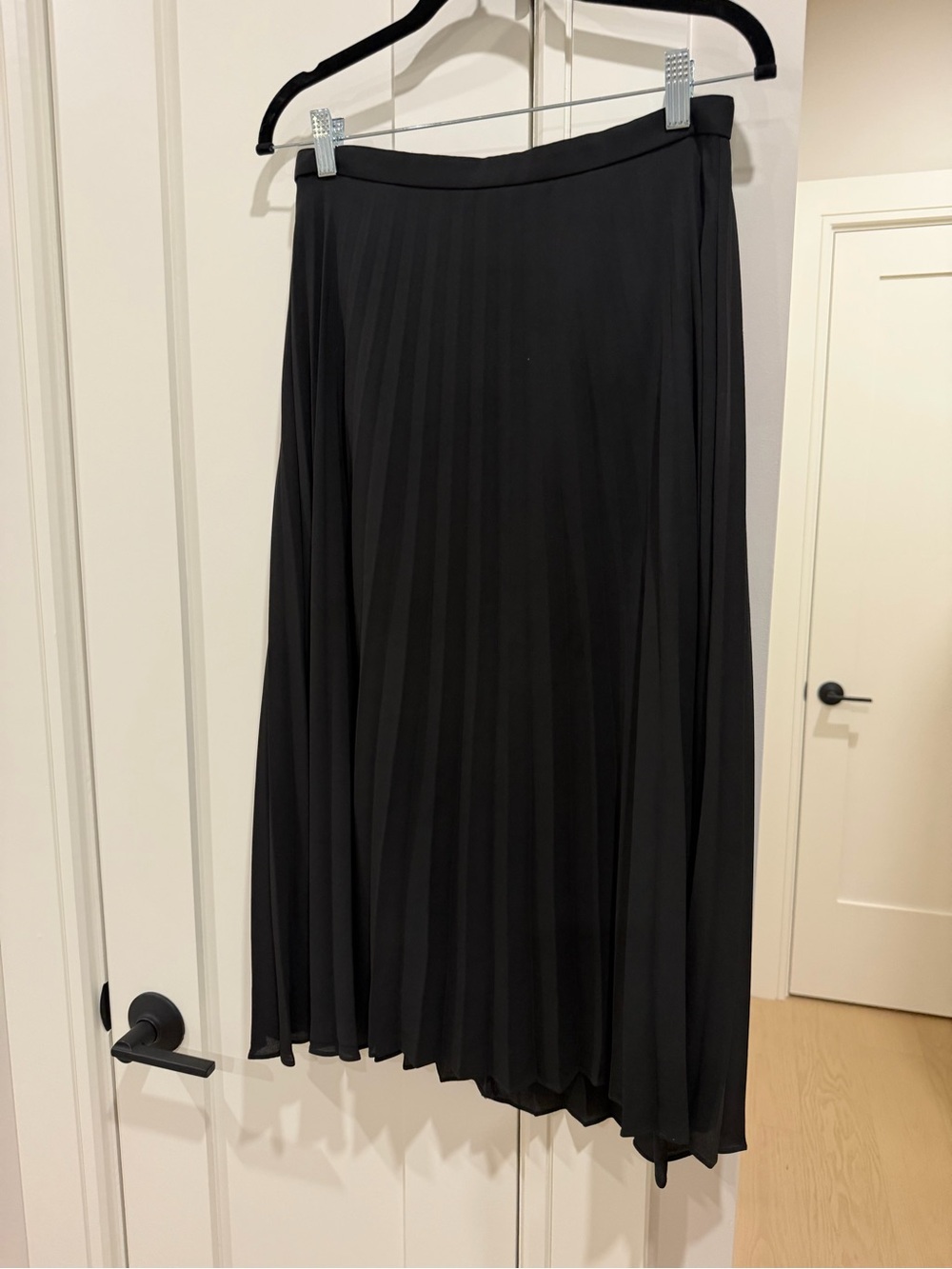 Black Pleated chiffon Midi Skirt
